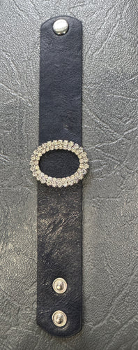 Black wrap with White Rhinestones - Paparazzi