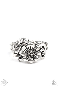 Oceanside Orchard - Flower and Filigree Ring - Paparazzi Accessories